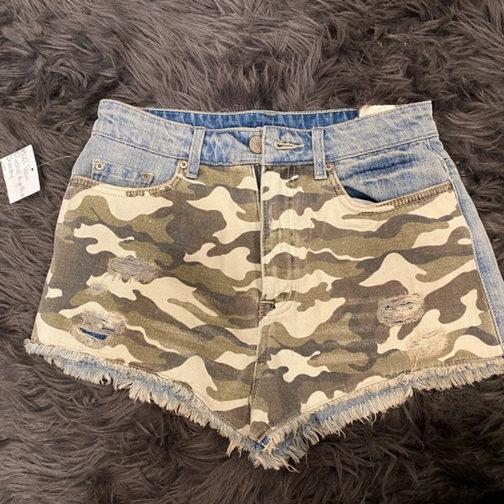 ᗷᗪG ᕼIGᕼ ᖇIᔕE ᒍEᗩᑎ ᔕᕼOᖇTᔕ ~ NWT